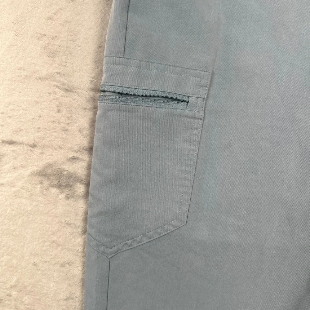 FIGS Zamora Jogger Scrub Pants Mens 32 Light Blue Cargo Pockets Drawstring